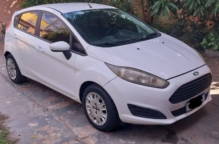 Ford Fiesta 1.5 16V Flex Mec. 5P 2015