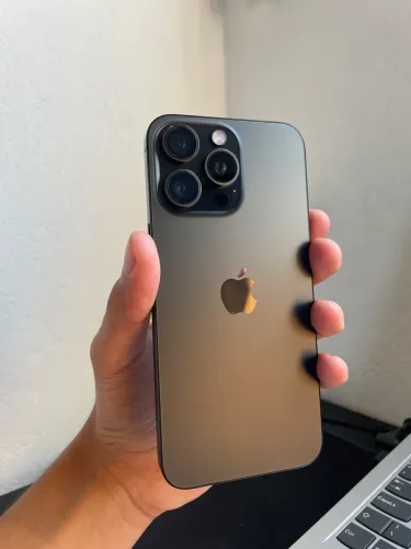 iPhone 15 Pro Max 256GB - Titanium Black