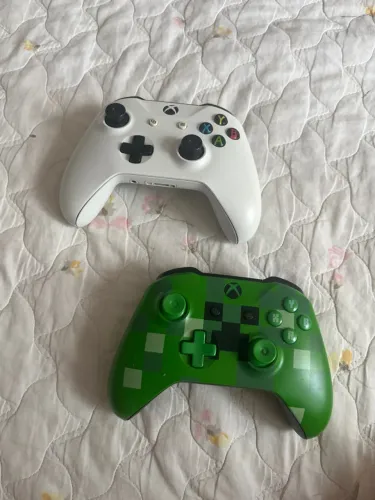 Controles XBOX one - Branco e Minecraft