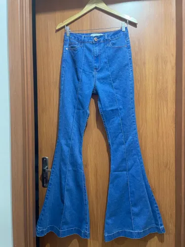 Calça Jeans Flare Renner nova 