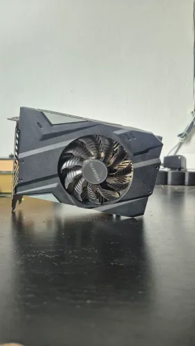 GigaByte GTX 1650 4GB VRAM DDR5