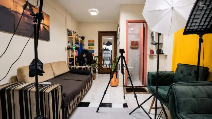 Sala para alugar com 01 quarto, 01 banheiro, 39m², sem vaga de garagem - Bairro Floresta