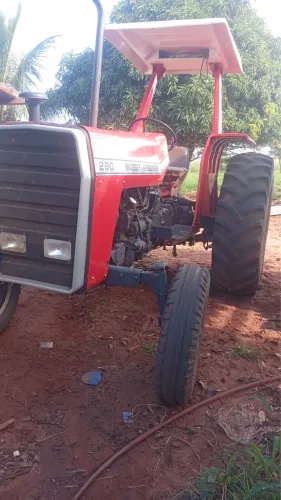Vendo Trator Massey 290 Ano84 Turbinado com 2 comando