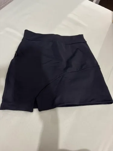 saia com short por baixo