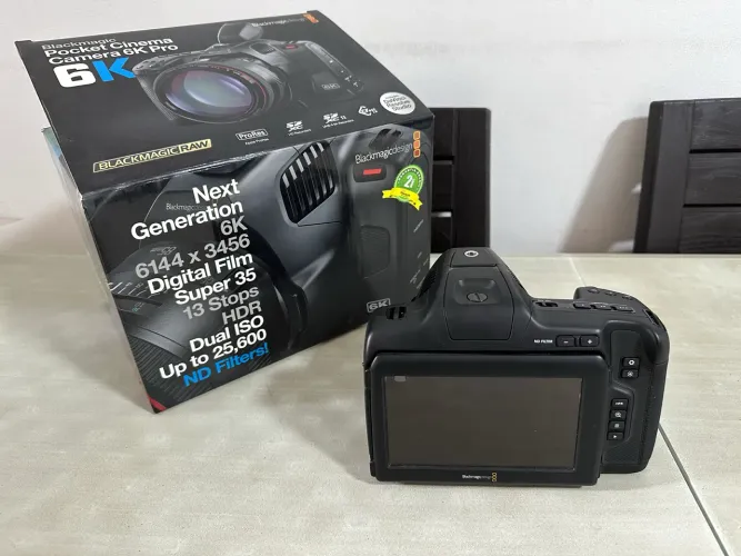 Câmera blackmagic pocket 6k pro