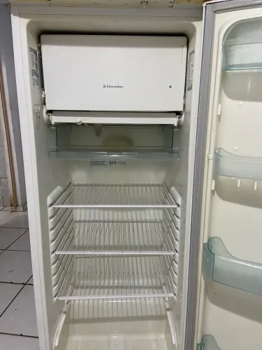 Geladeira electrolux