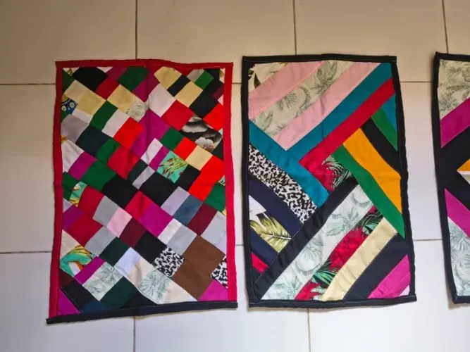 Kit com 22 Tapetes artesanais para revenda