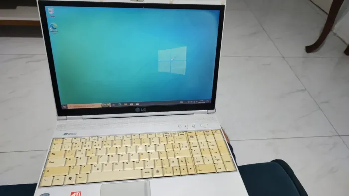 Notebook LG E500