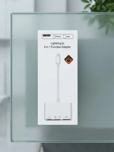 O produto selecionado é um Adaptador Lightning 4 em 1 adaptador OTG leitor de c