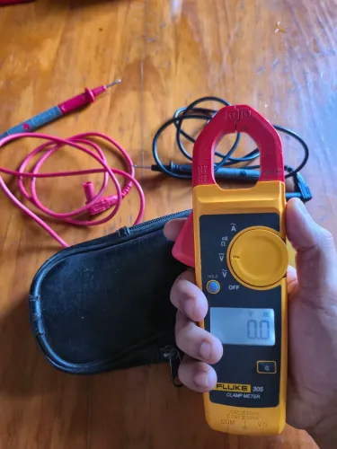 Alicate Amperímetro Compacto Fluke 305 Clamp Meter