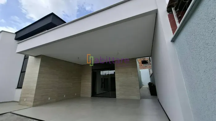Casa em Residencial no Alto do Calhau de 190m² com 3 suítes + lazer privativo
