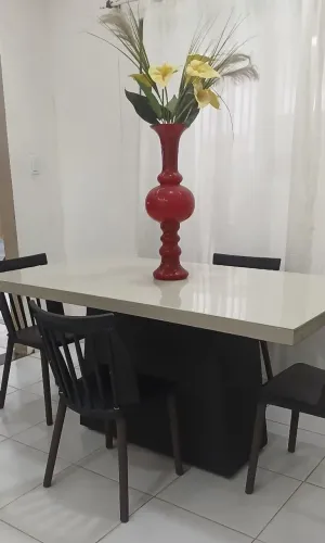 Mesa com 4 Cadeiras 