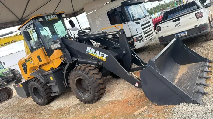 Pá carregadeira yunnei 103hp mecanico