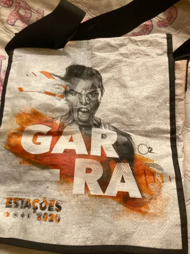 Camiseta Esportiva Dry Fit (Tam P) + Bolsa Tiracolo Circuito das Estações