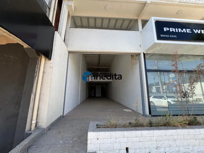Excelente oportunidade de sala comercial para locação na Vila Rosa, R$4.800,00/mês.