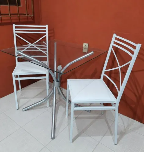 Linda Mesa C/02 Cadeiras (ENTREGO)