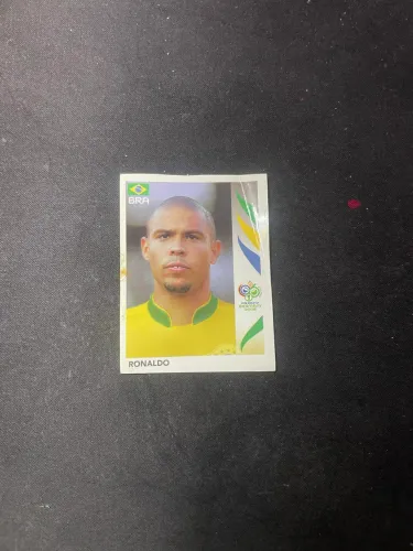 Figurinha Ronaldo da copa de 2006.