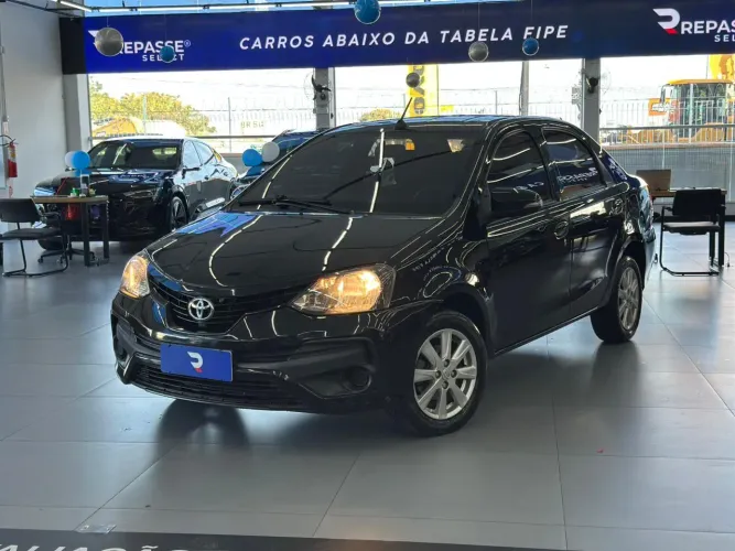 Toyota Etios X Plus Sedan 1.5 Flex 16V 4P Mec. 2020