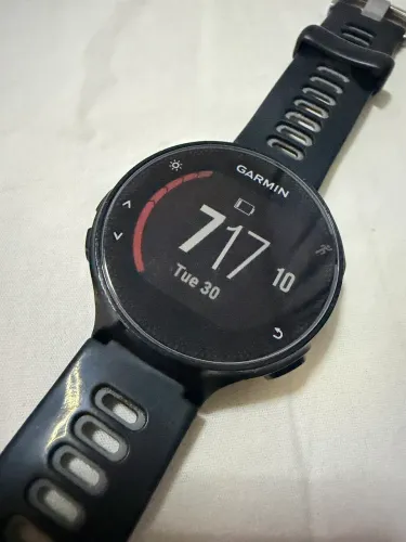 Relógio Garmin Foreruner 235 corrida e bicicleta