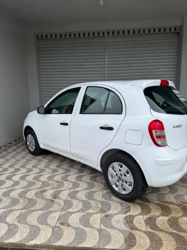 Nissan March 1.0 16V Flex Fuel 5P 2013