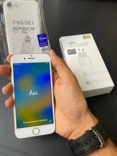 iPhone 8