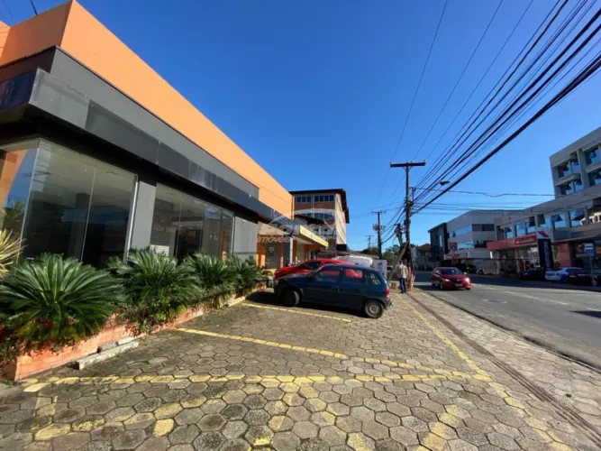 SALA COMERCIAL - EXCELENTE LOCALIZAÇÃO - Prox. à TEKA