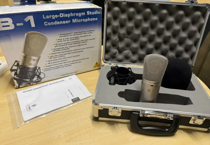 Microfone Profissional Behringer B1 - Novo