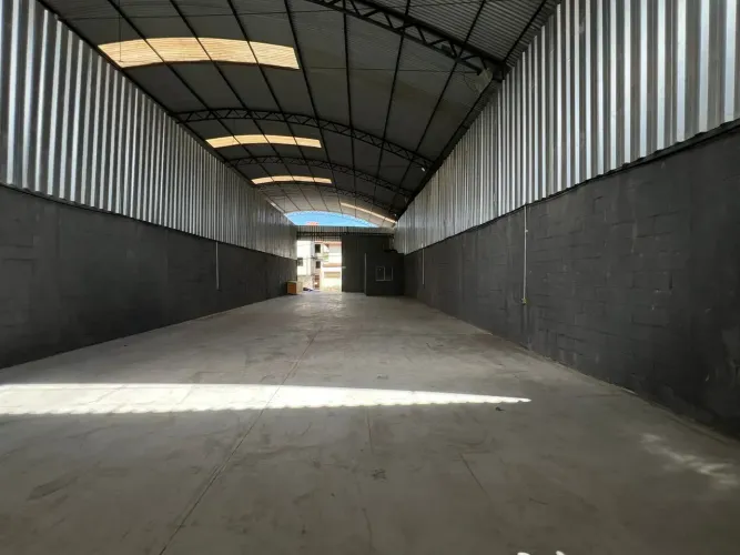 Imóvel para aluguel com 500 metros quadrados em Dom Bosco - Cariacica - ES