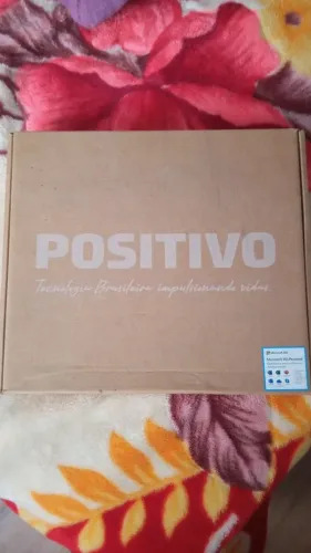 Notebook positivo motion red