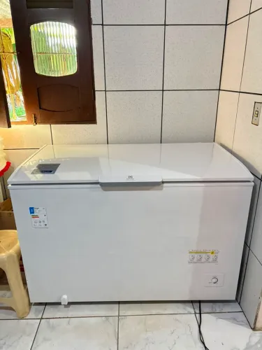Vendo Freezer novo ainda na garantia 