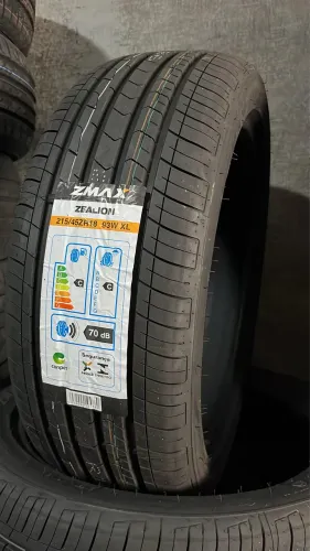 Pneus Zmax 215/45 Aro 18