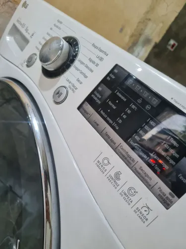 Lava e Seca LG Inverter 8.5kg Touch Screen 