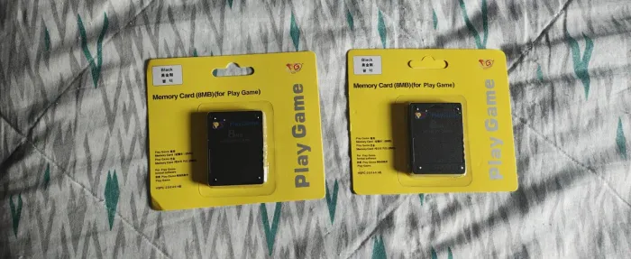 Memory Card PS2 - 2 unidades 