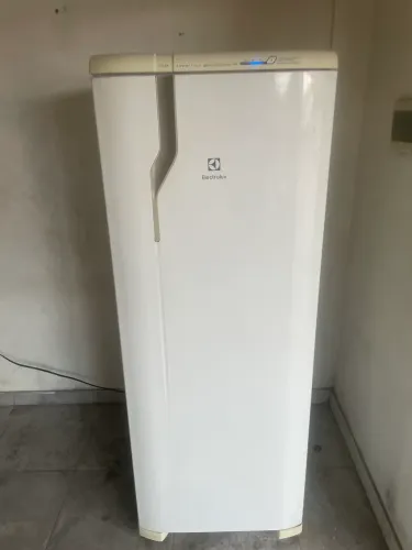 Geladeira Eletrolux entrego 