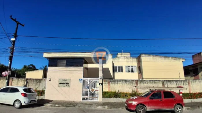 Locação de Apartamentos / Padrão na cidade de Fortaleza