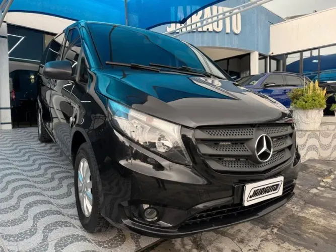 Mercedes-Benz Vito Tourer 119 Luxo 2.0 Flex 8lug. Mec. 2017