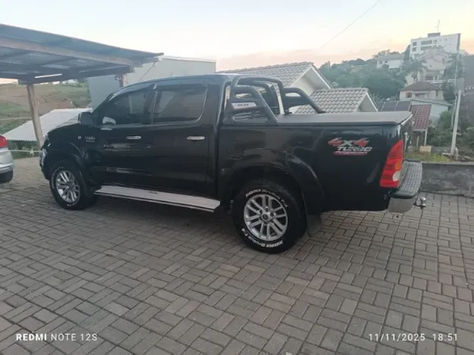 Toyota Hilux CD SR D4-d 4X4 3.0 TDI Dies. 2011