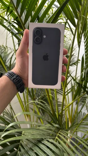 iPhone 17