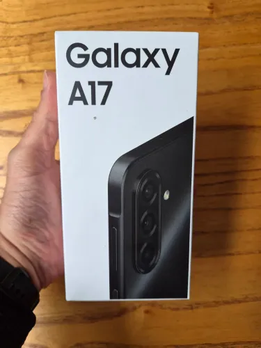 Samsung A17 8GB Ram, 256GB, Tela Super Amoled, Novo e Lacrado