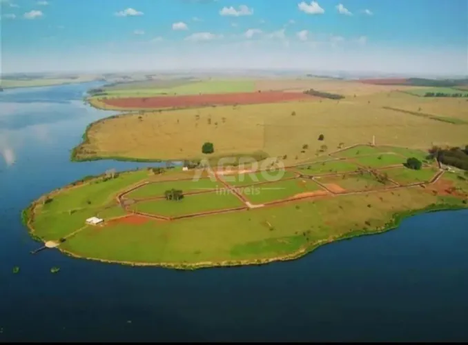 Terreno à venda, 800 m² por R$ 80.000,00 - Centro - Iacanga/SP