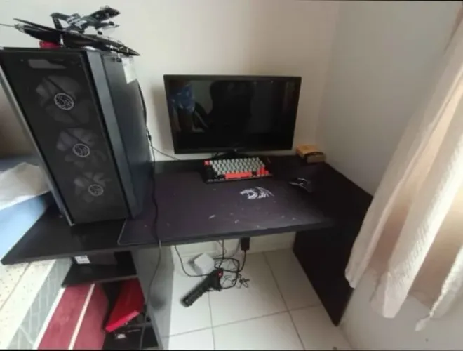 Pc gamer, acompanha mesa e cadeira gamer, CPU e monitor