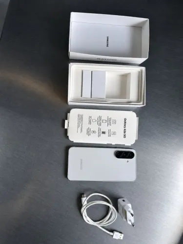 Samsung Galaxy A56 5G ? Completo e em ótimo estado