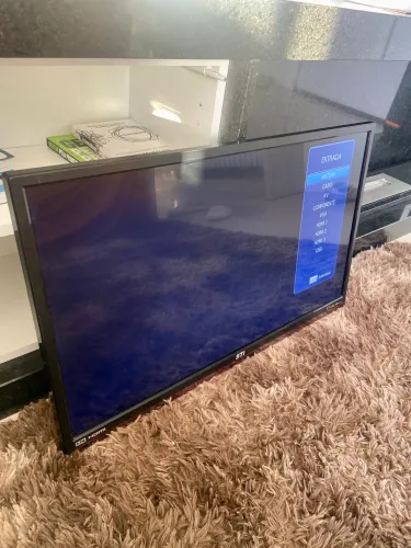 TV STI 32 polegadas LED HD Ultra Slim - HDMI - excelente estado