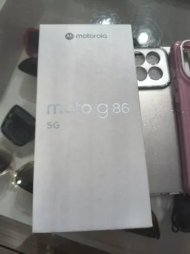 Lançamento Motorola Moto G86 5G na caixa .