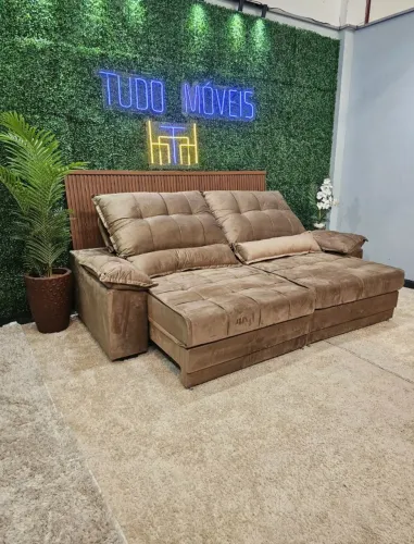 SOFÁ RETRÁTIL/ RECLINÁVEL COM PILLOWTOP NOS BRAÇOS 