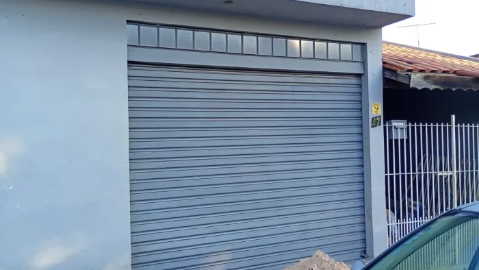 Vendo porta rolante de aço para comércio