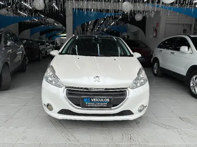 Peugeot 208 Griffe 1.6 Flex 16V 5P Aut. 2014