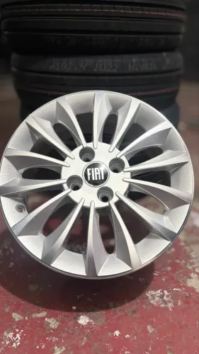 Jogo de rodas r15 Fiat