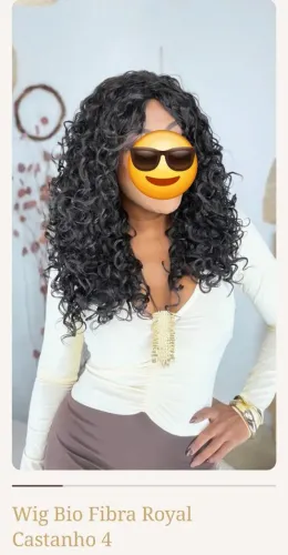 Peruca cor 04, Bio Fibra idêntica ao cabelo humano,  pode lavar e adere creme.