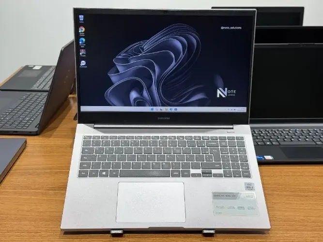 Notebook Samsung Book X20 i5 10ª Geração 8GB RAM SSD + HD 1TB 15.6" FHD - Garantia e NF